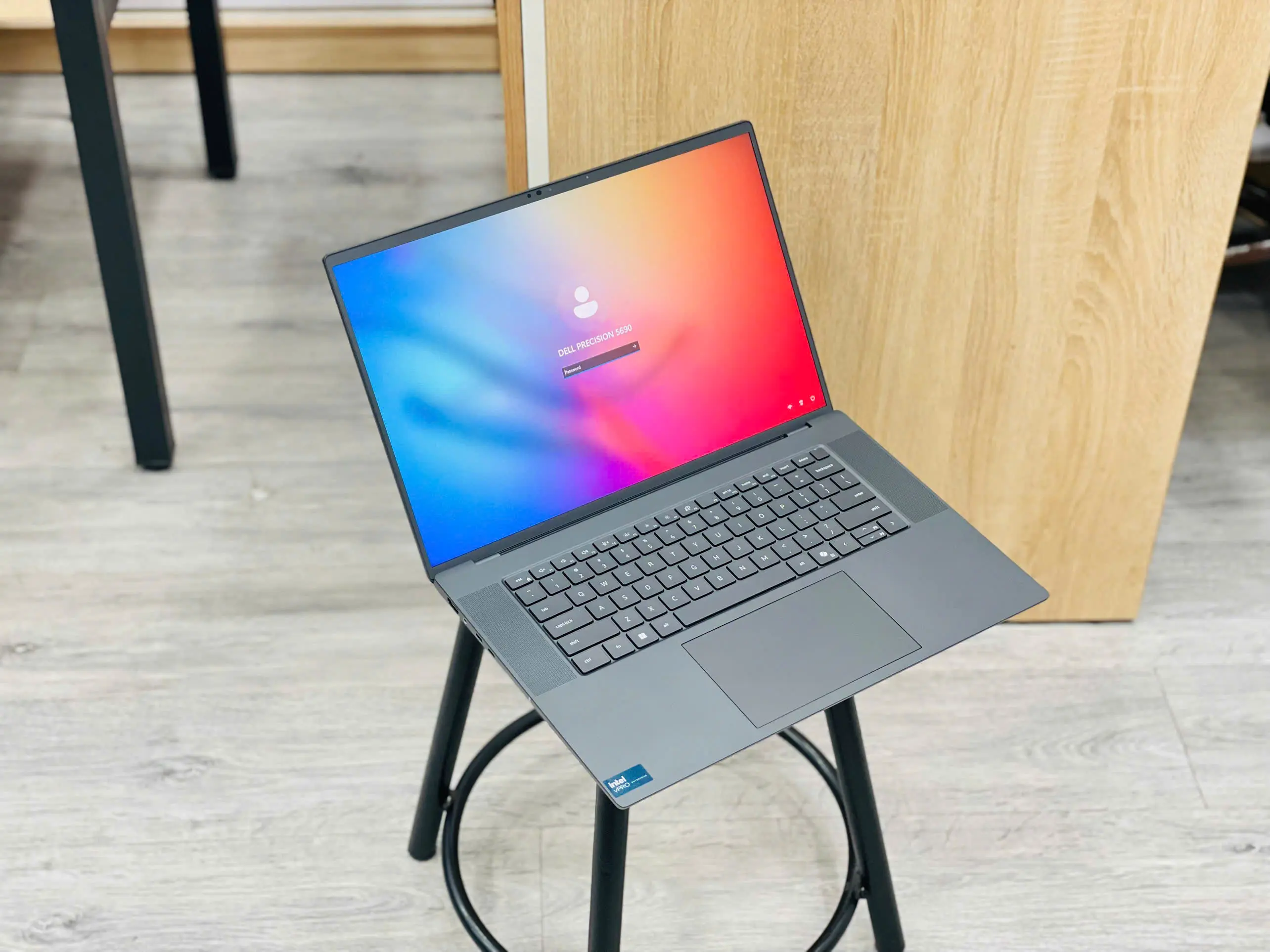 DELL PRECISION 5690 - Core Ultra 7