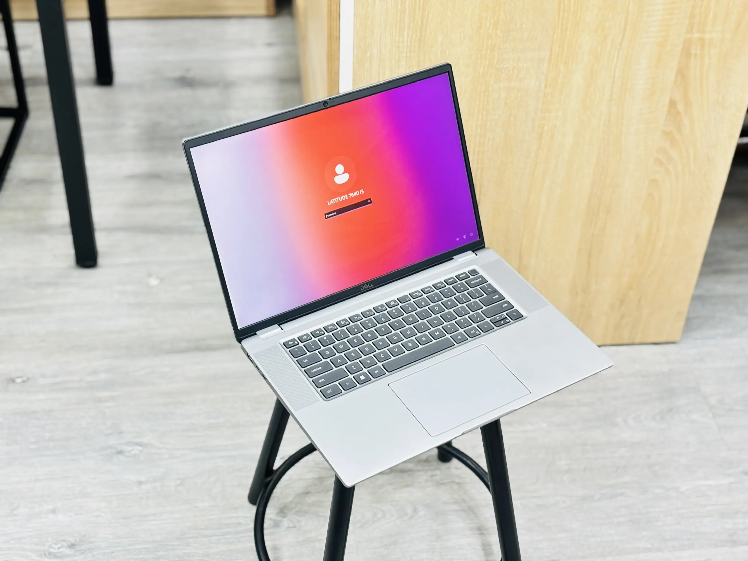 DELL LATITUDE 7640 - 2023