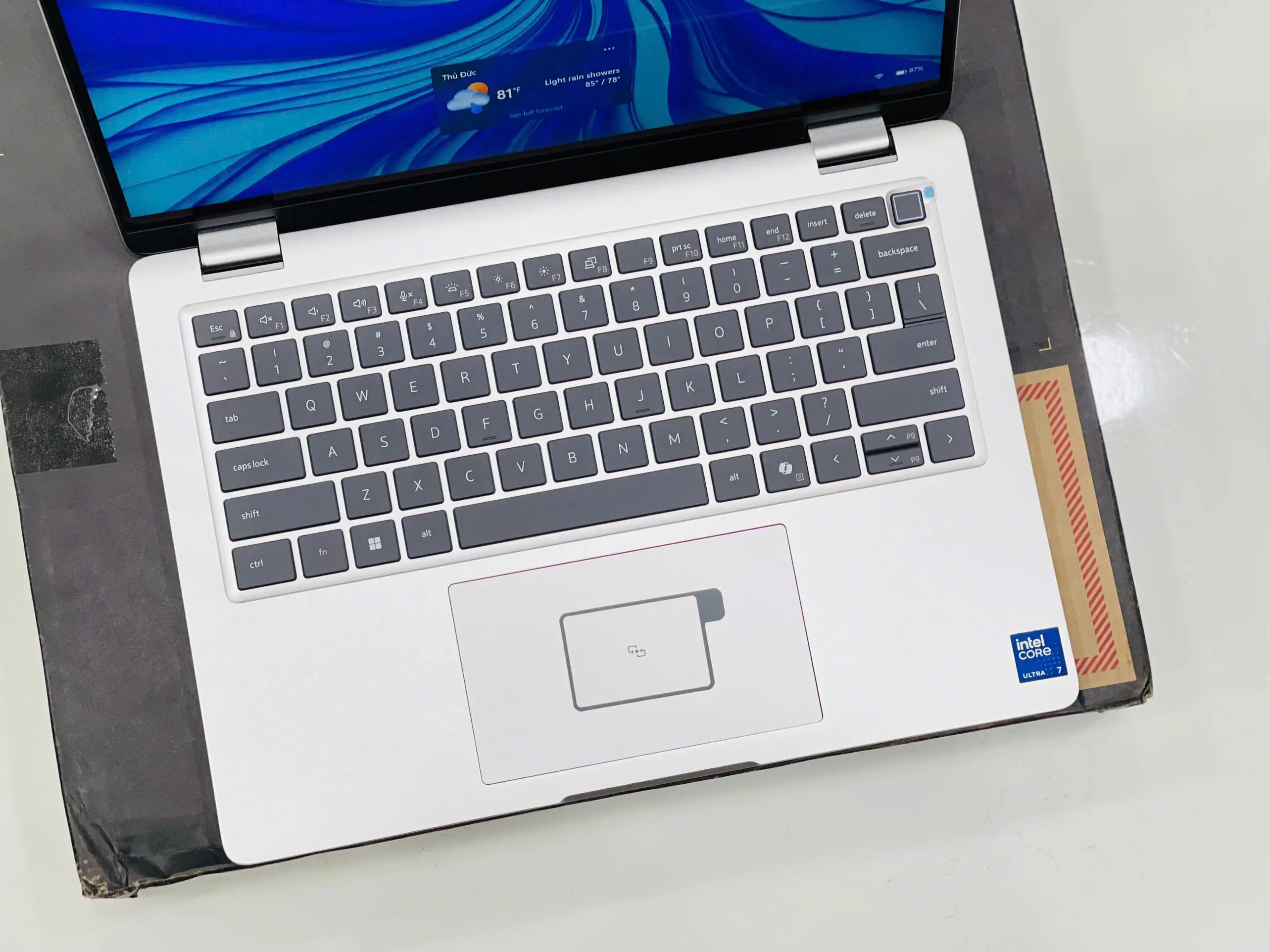 DELL PRO 14 PLUS PB14250 - 2IN1 (2025) DELL PRO 14 PLUS PB14250 - 2IN1 (2025)