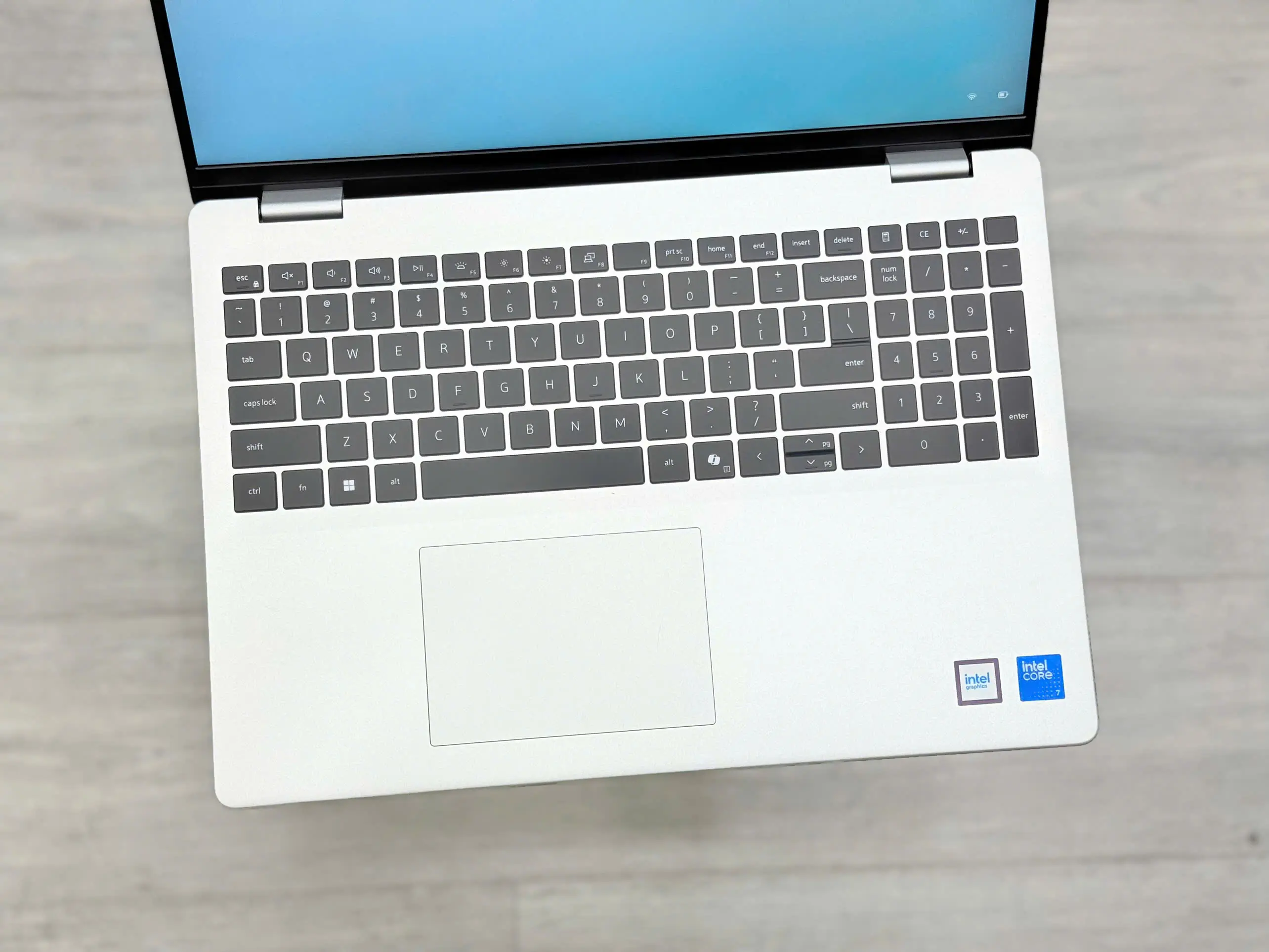 Dell 16 DC16251 (2025) - TRẮNG BẠC Dell 16 DC16251 (2025) - TRẮNG BẠC