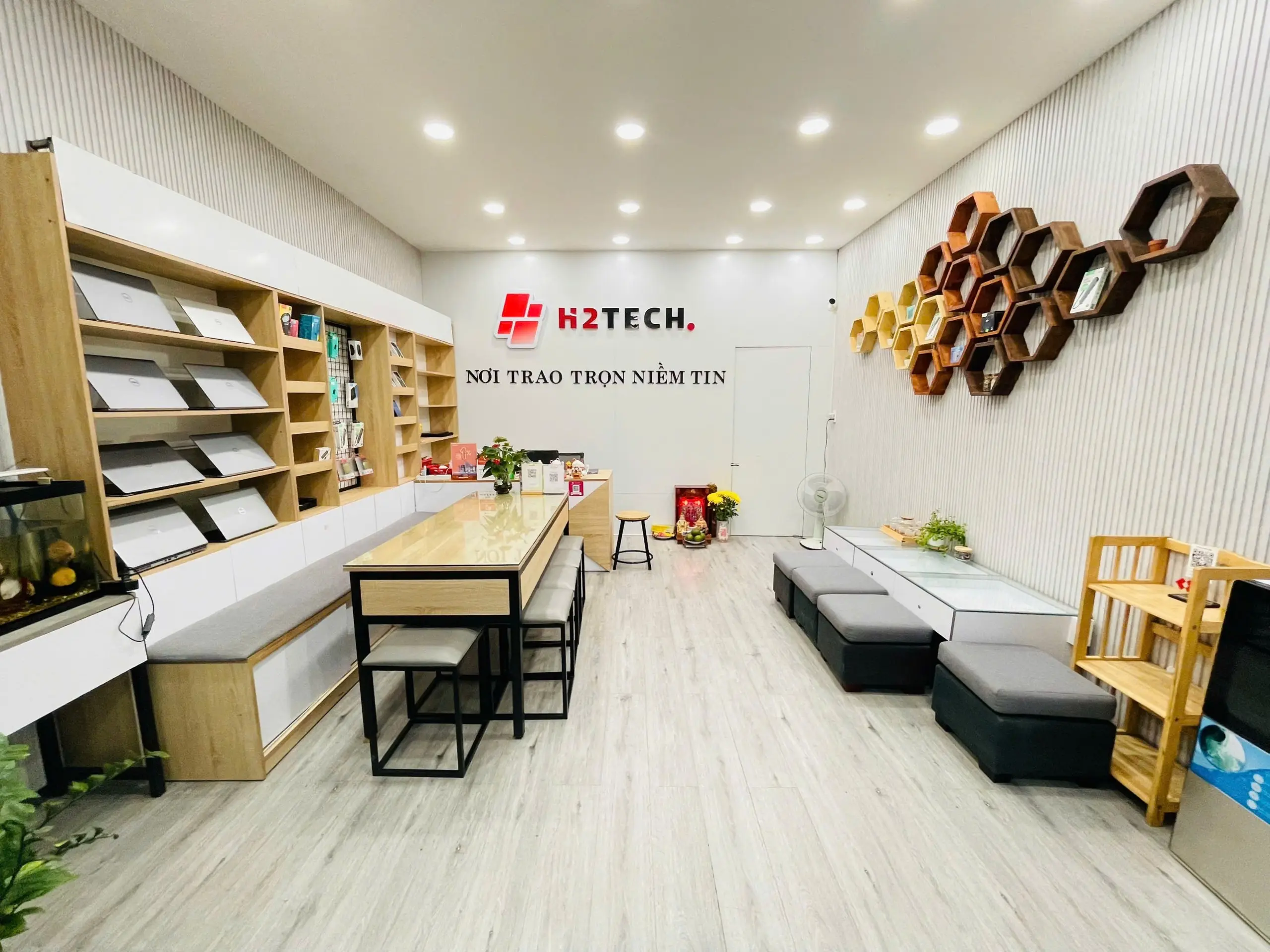 z7150056704267_16a8c0e8bd1751dc0c1cc200b97b1fe4