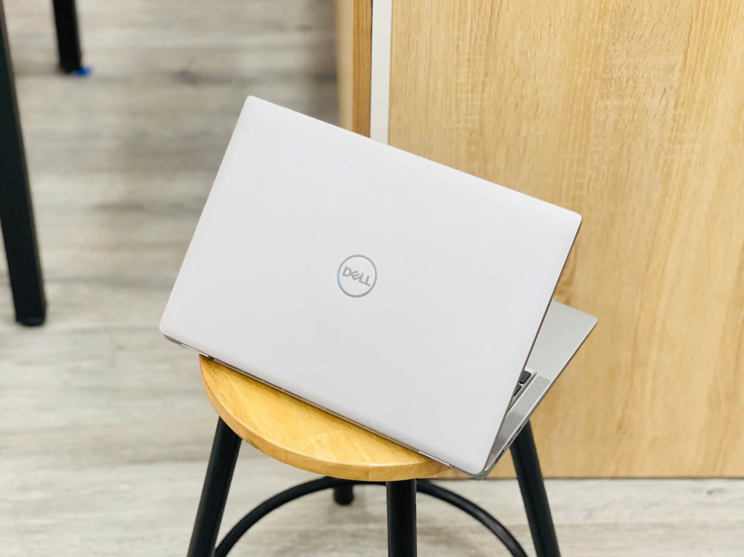 DELL LATITUDE 7450 DELL LATITUDE 7450