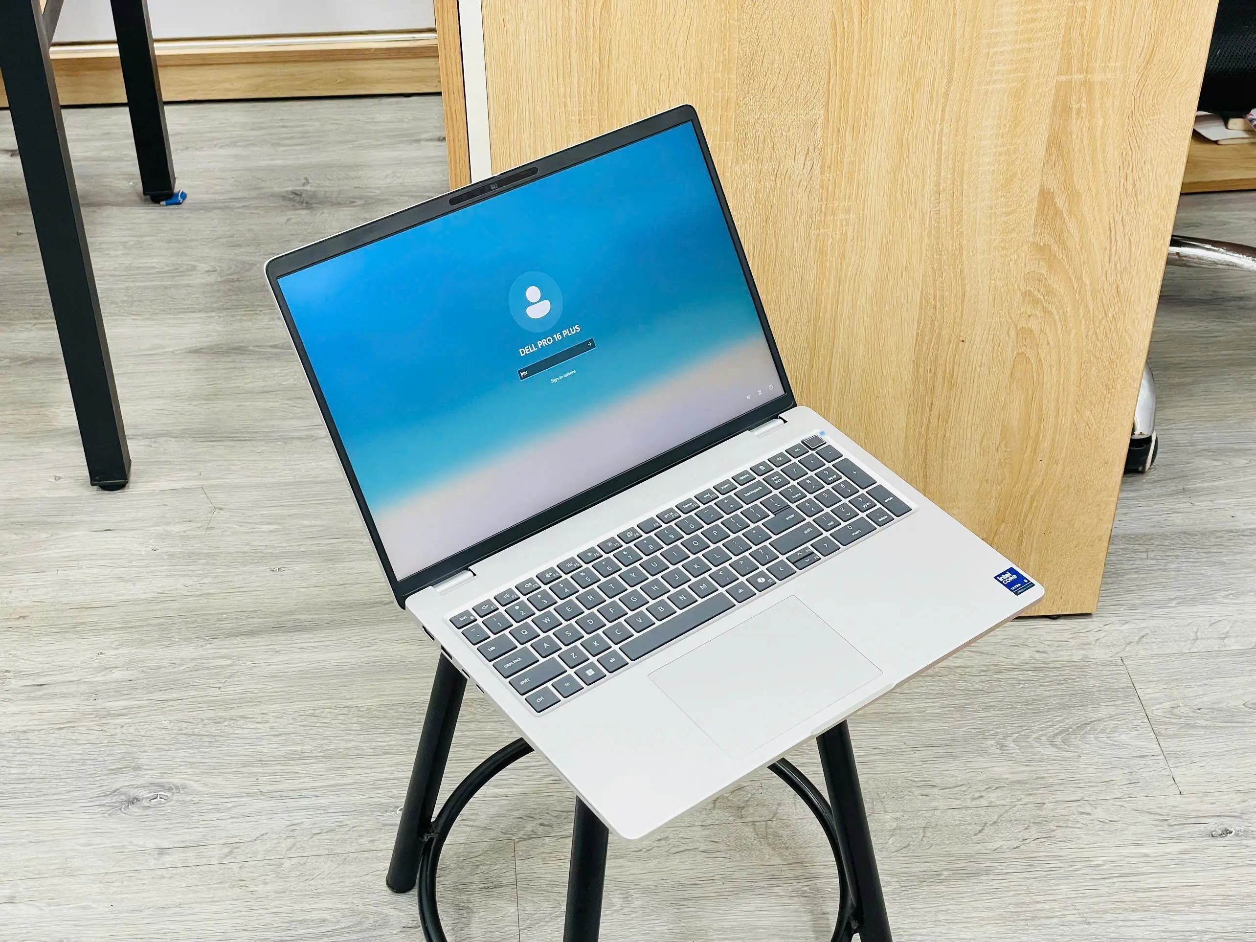 DELL PRO 16 PLUS PB16250 - 2025