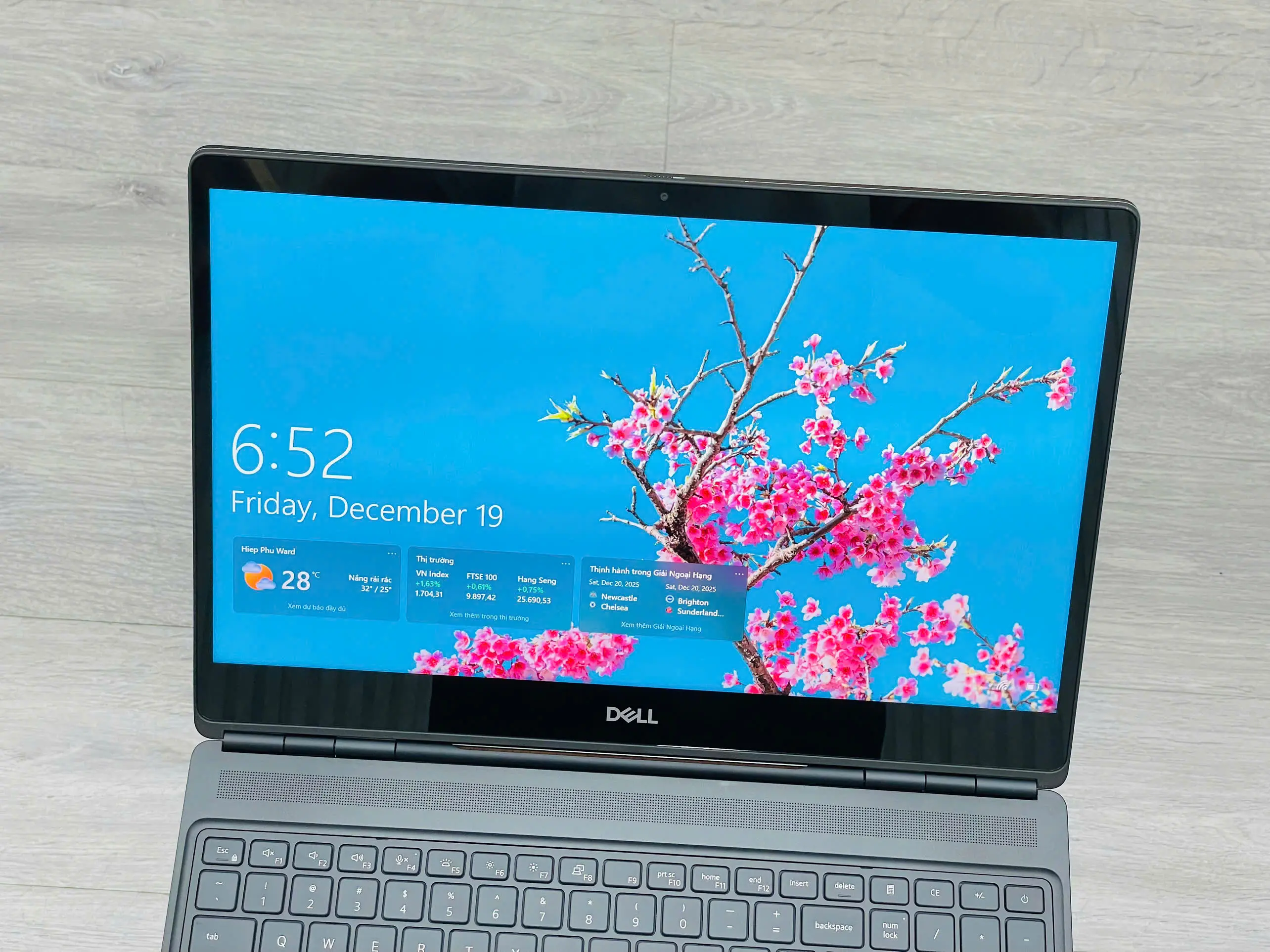 DELL PRECISION 7550 - MÀN GƯƠNG TOUCH DELL PRECISION 7550 - MÀN GƯƠNG TOUCH