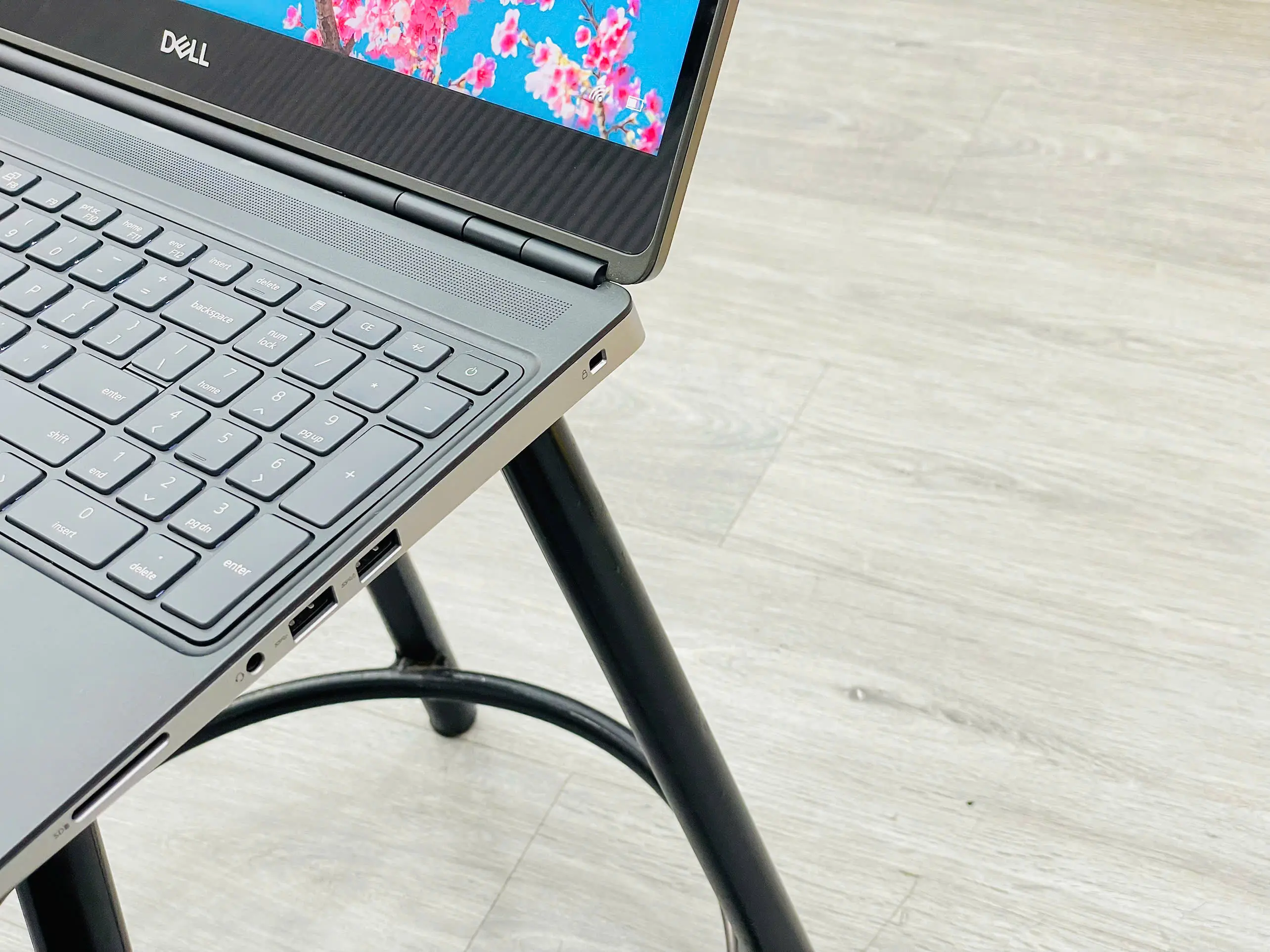 DELL PRECISION 7550 - MÀN GƯƠNG TOUCH DELL PRECISION 7550 - MÀN GƯƠNG TOUCH