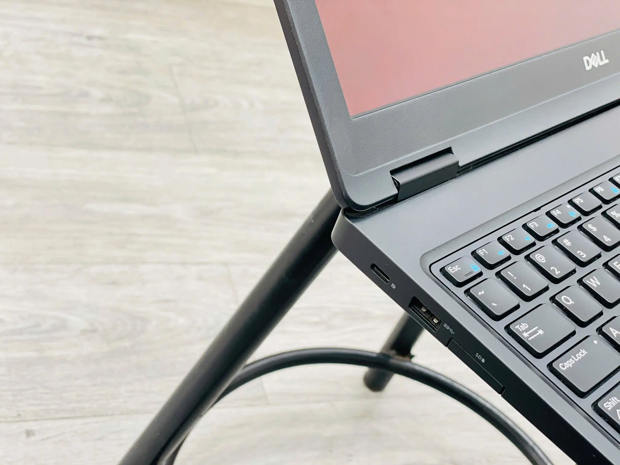 z7700752767473_fb98a2933aabc2f79f836d29f921d028