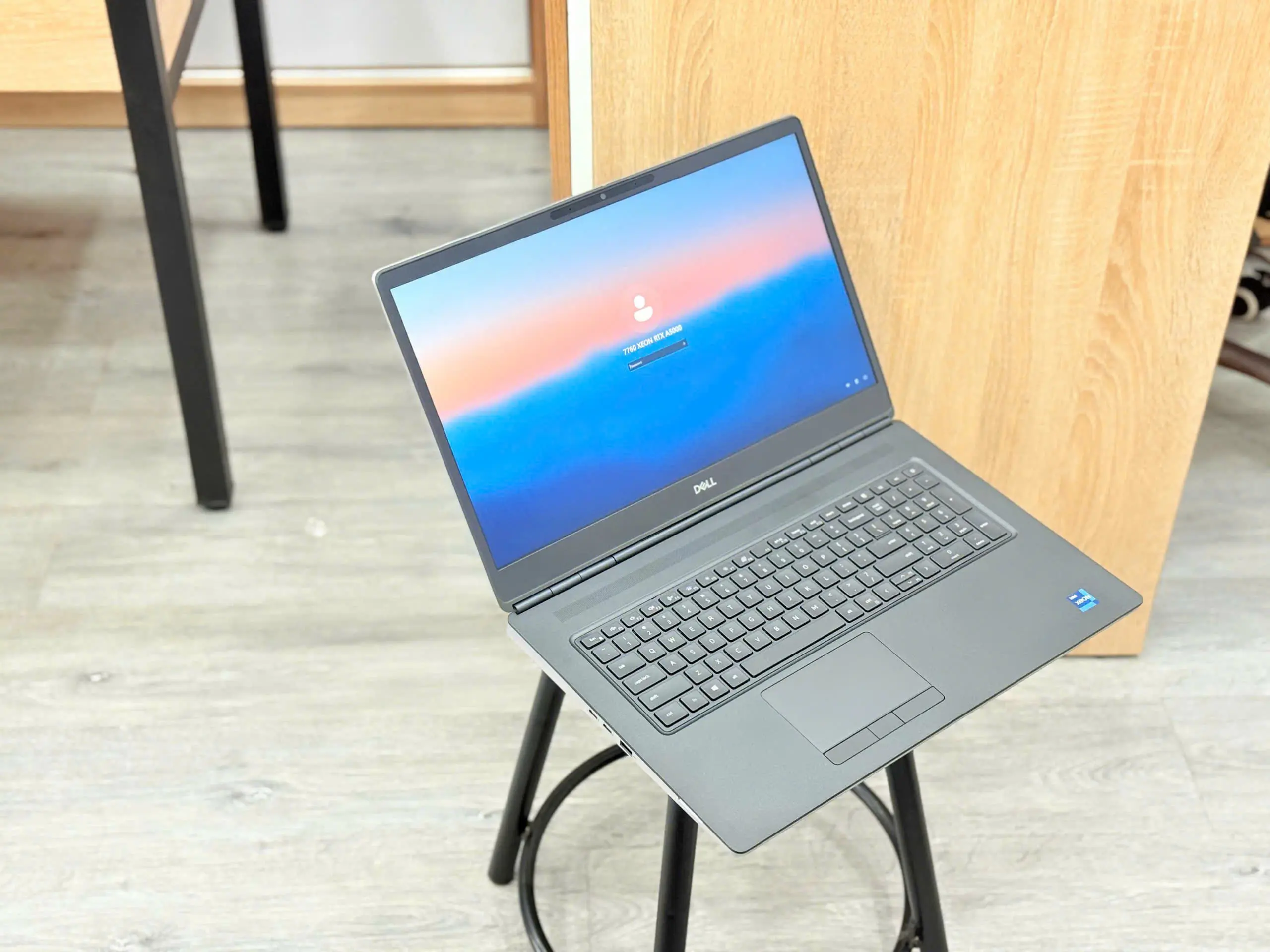 DELL PRECISION 7760 - XEON W-11855M/ RTX A5000 16G