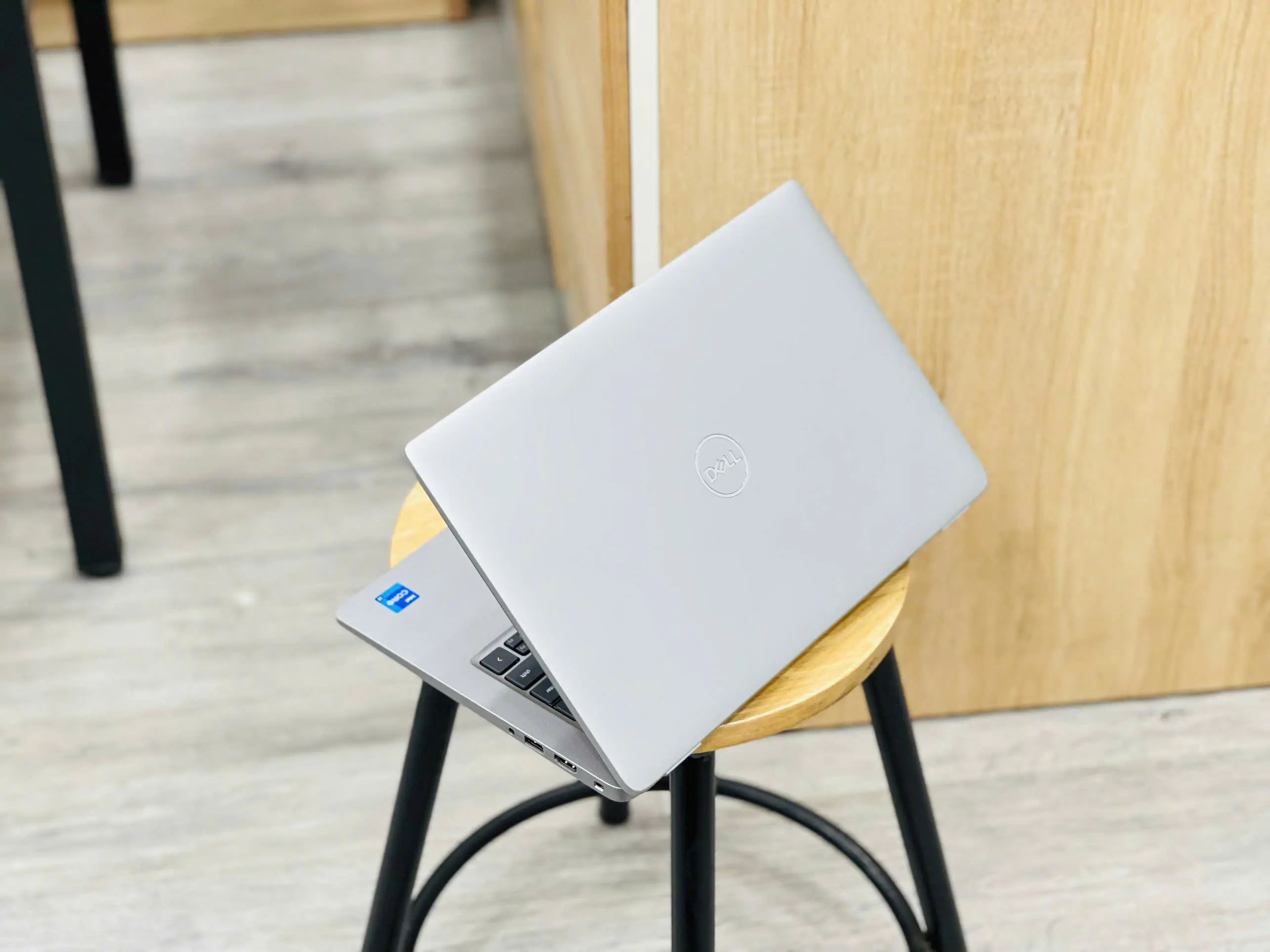 DELL PRECISION 3480 (2023) DELL PRECISION 3480 (2023)