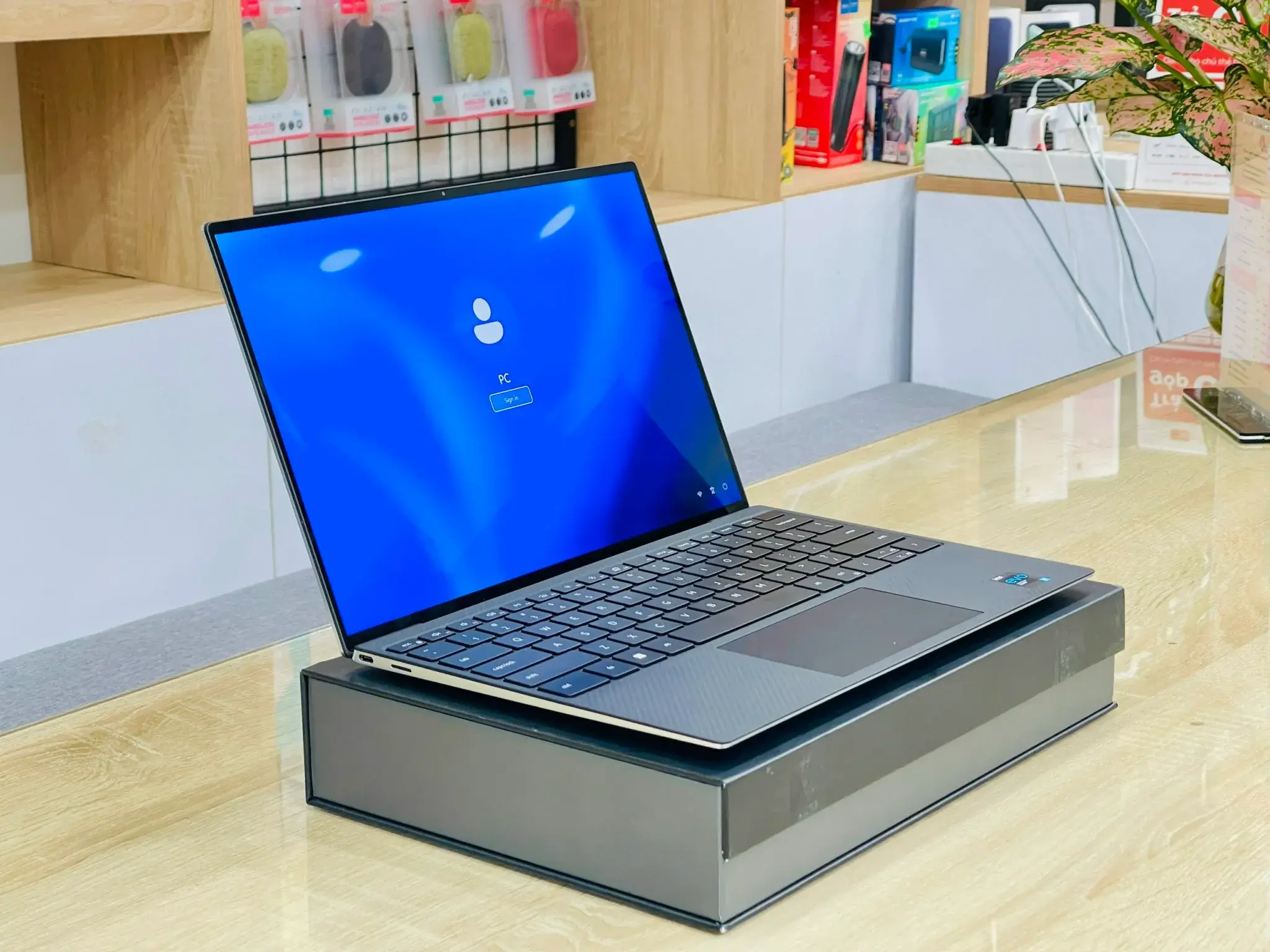 DELL XPS 9310