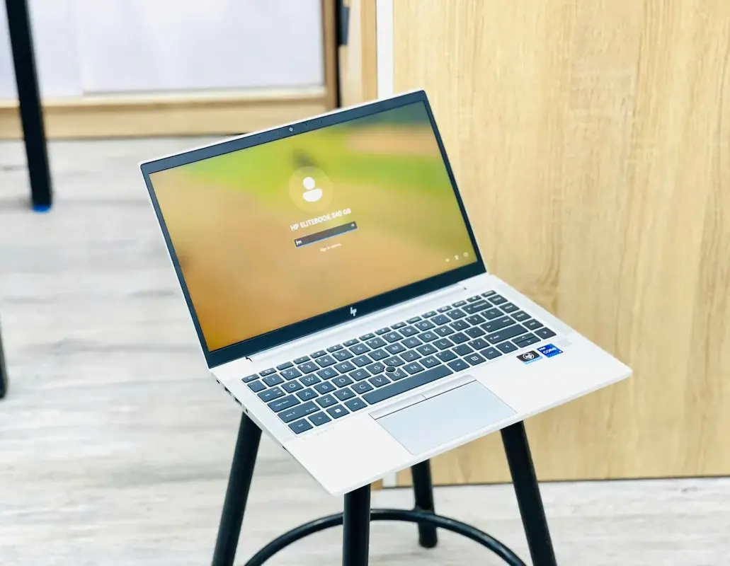 HP ELITEBOOK 840 G8
