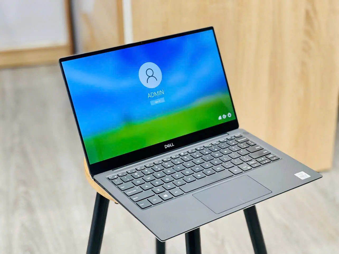 DELL XPS 7390