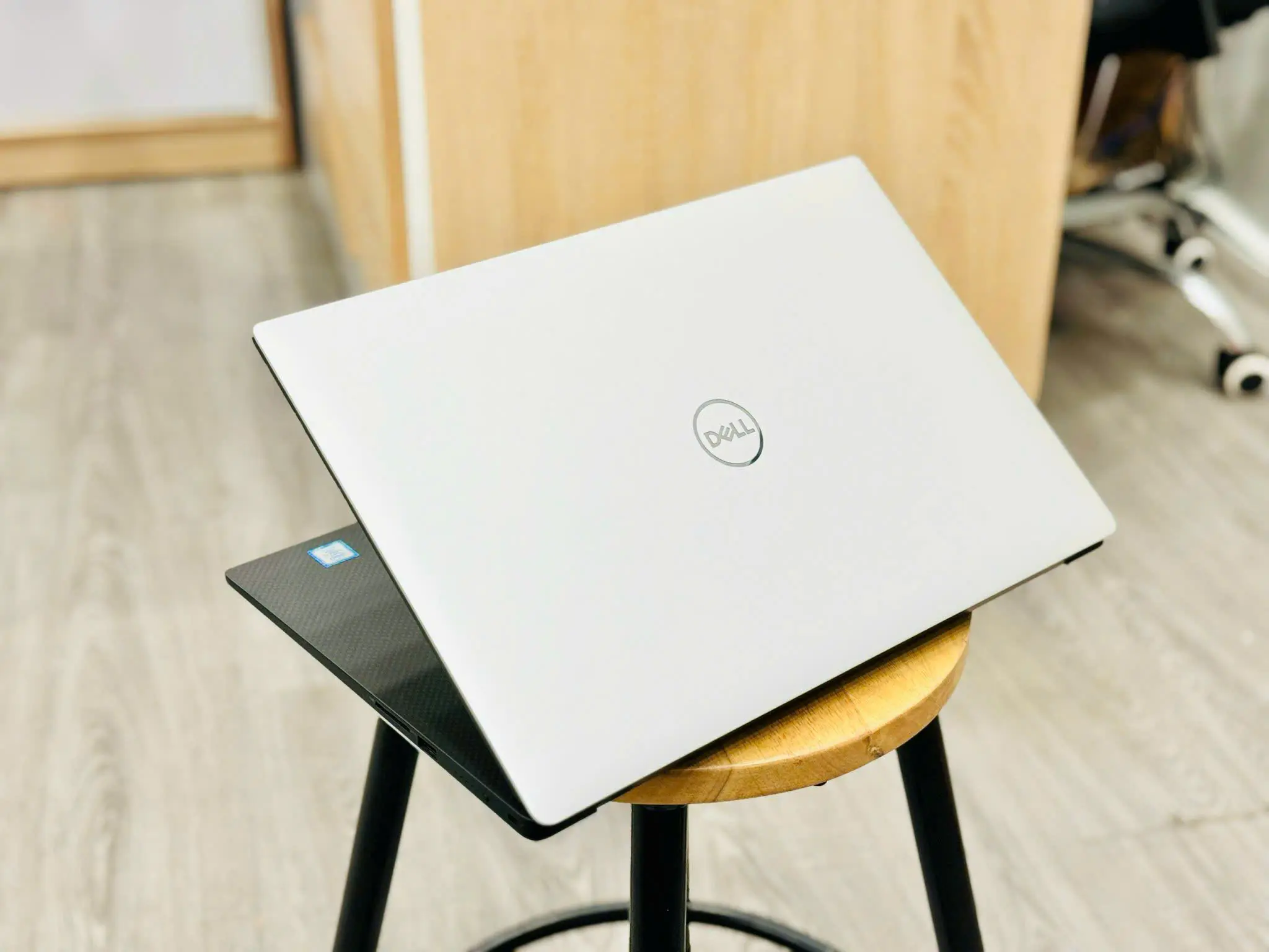 DELL PRECISION 5530 (XEON)