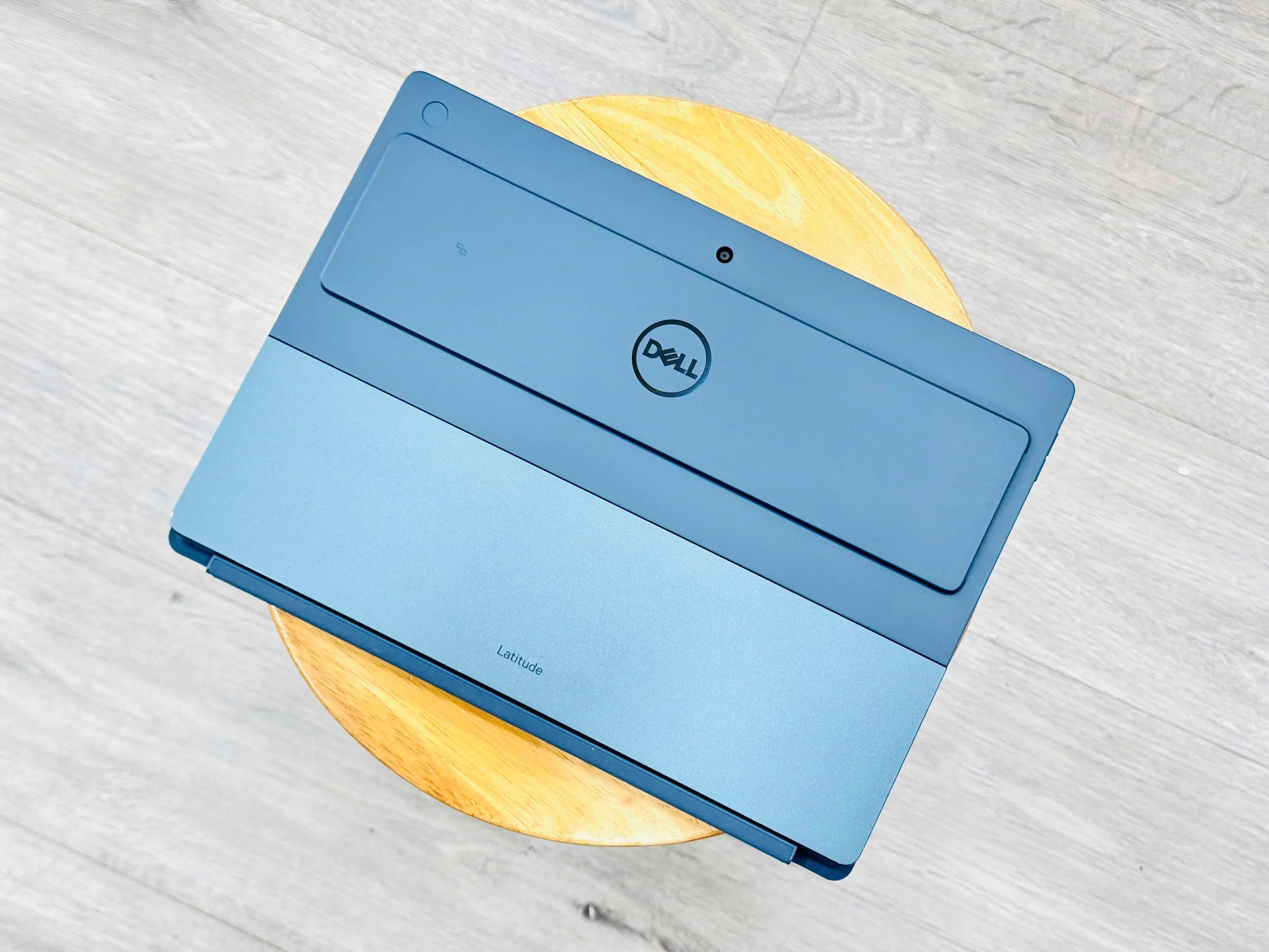 Dell Latitude 7350 Detachable review - Power in a Pocket | AU